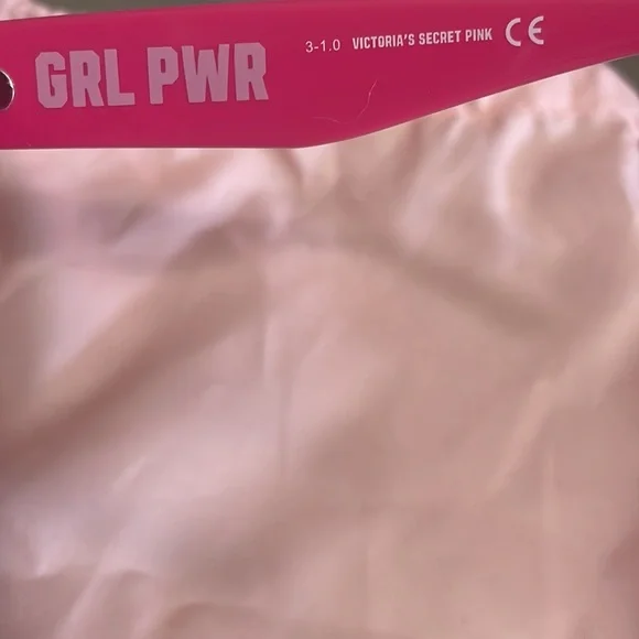 NWOB- Victoria Secret Pink - GRL PWR PK0034 sunglasses - Picture 4 of 5